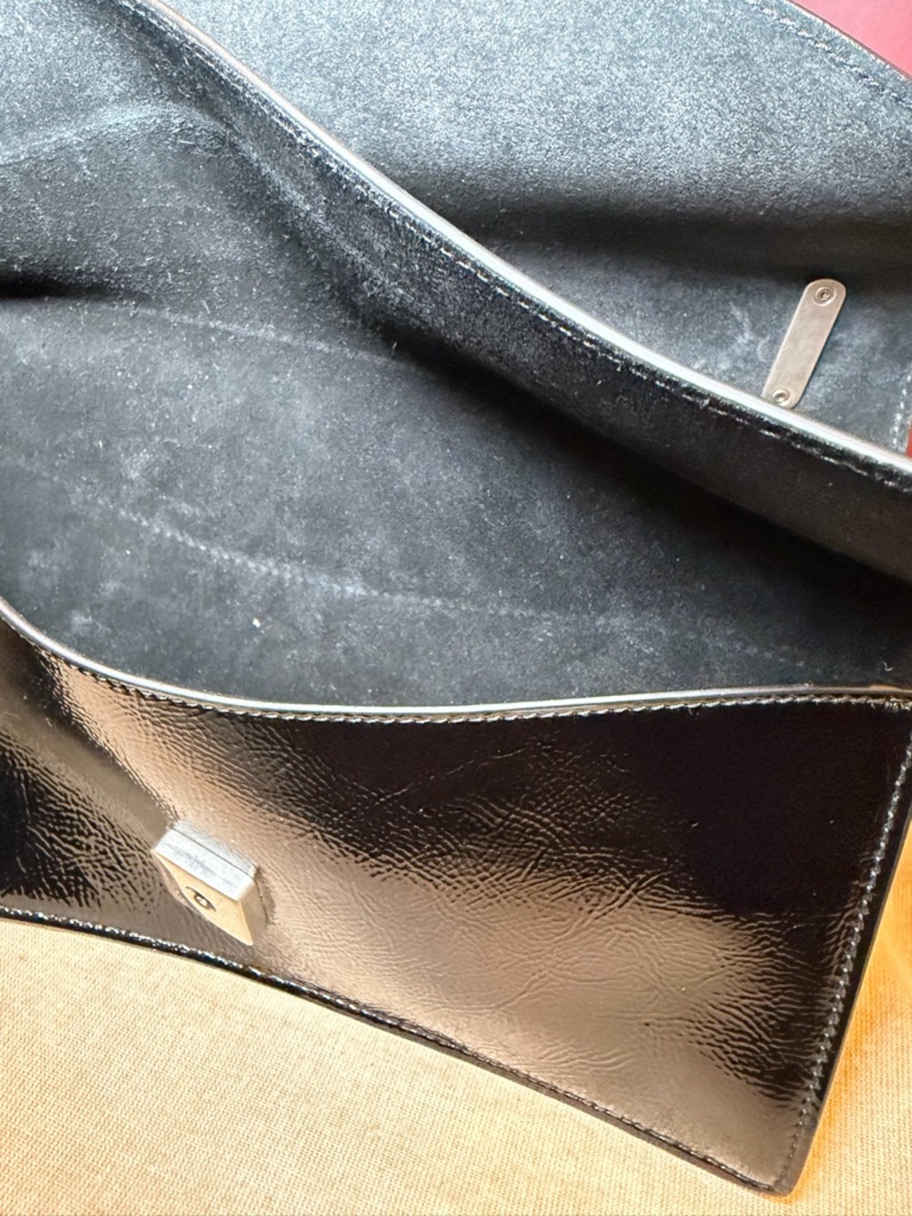 Gucci Dionysus Medium Shoulder Bag Black Patent – Like New w/ Box + Dust Bag - Picture 6 of 6